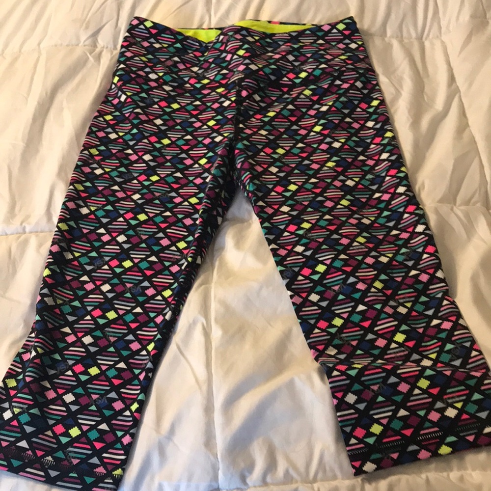 VSX Sport Knockout Crop
